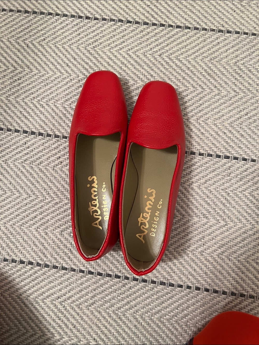 Atemis Design Co., Women’s Leather Loafers Lipstick Red, Size 8